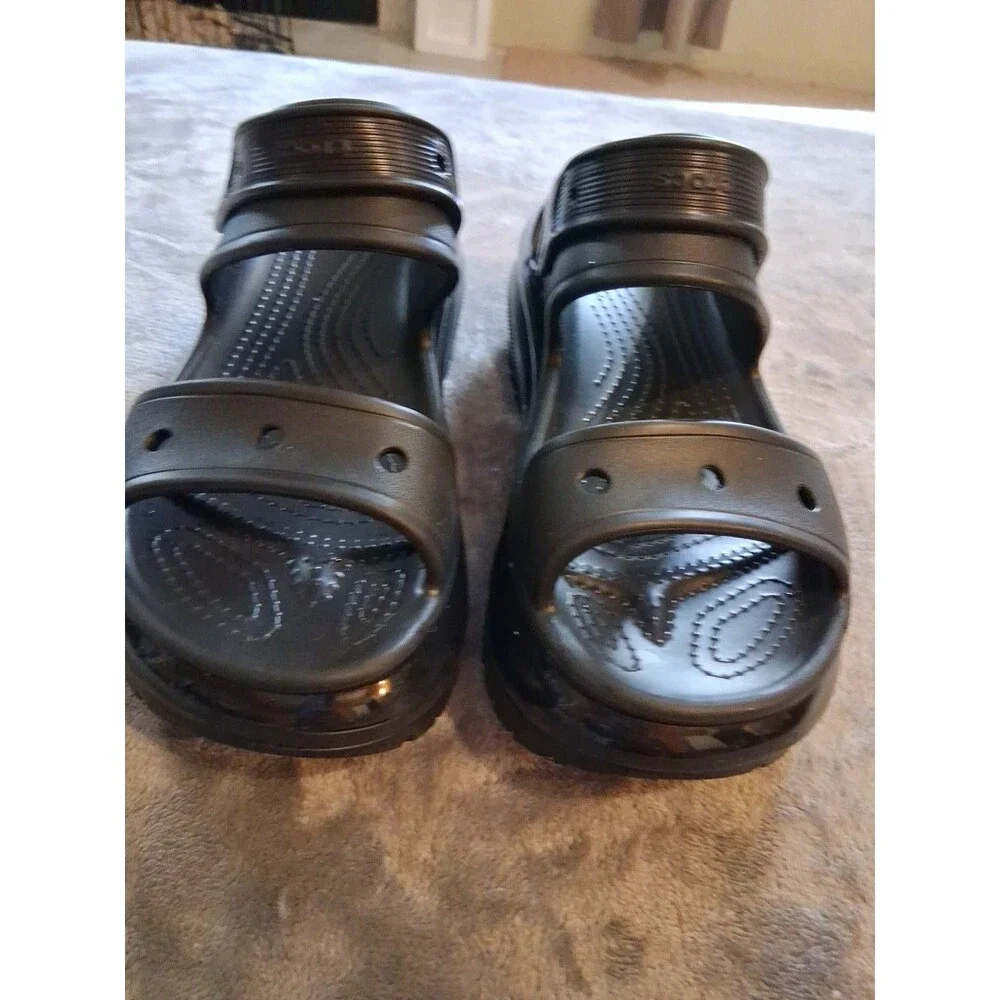 Crocs Classic Mega Crush Sandal Unisex Thick Soled Sandals Black Sz M 8 Women 10 - Picture 2 of 12